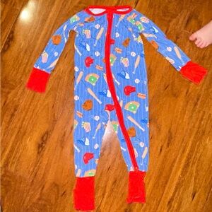Little Sleepies zippy - All stars baseball - size 6-12 month